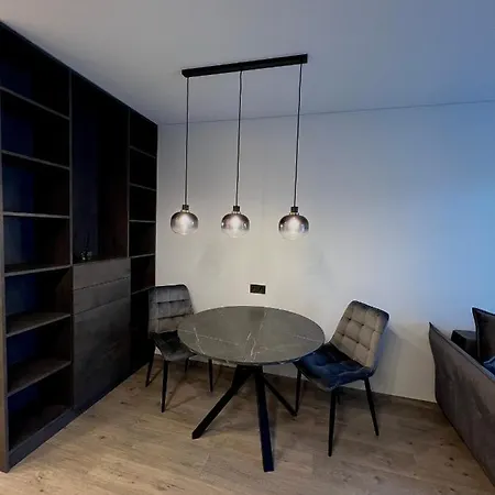 J.kairiukscio Apartamentai アパート